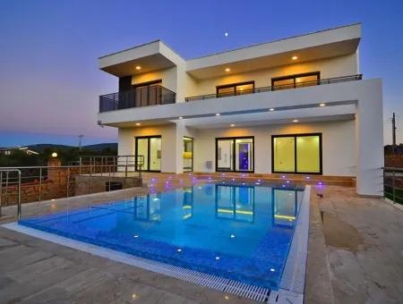 For Sale Off Plan 5 Beds  Luxury Detached Villa İn Didim