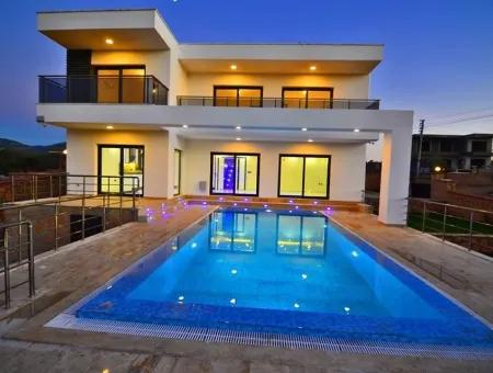 For Sale Off Plan 5 Beds  Luxury Detached Villa İn Didim