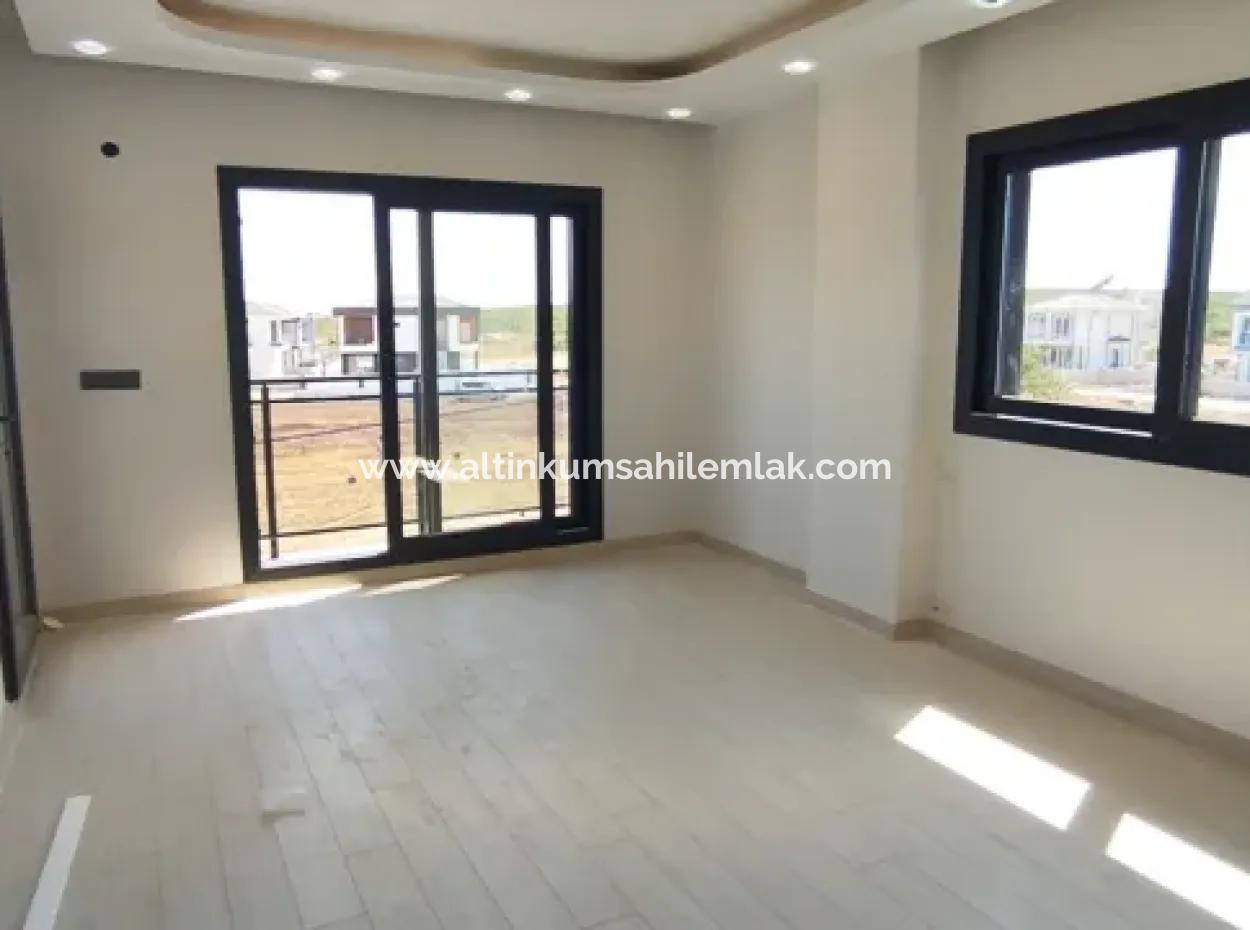 Didim Efeler Mahallesi Satılık Havuzlu, Bahçeli, Müstakil Ev, Villa