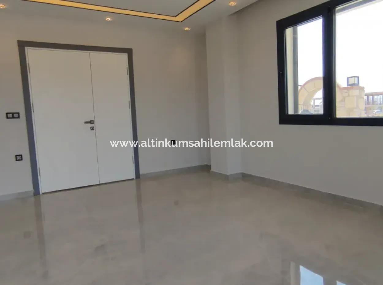 Didim Efeler Mahalesinde Satılık 4+1 Villa