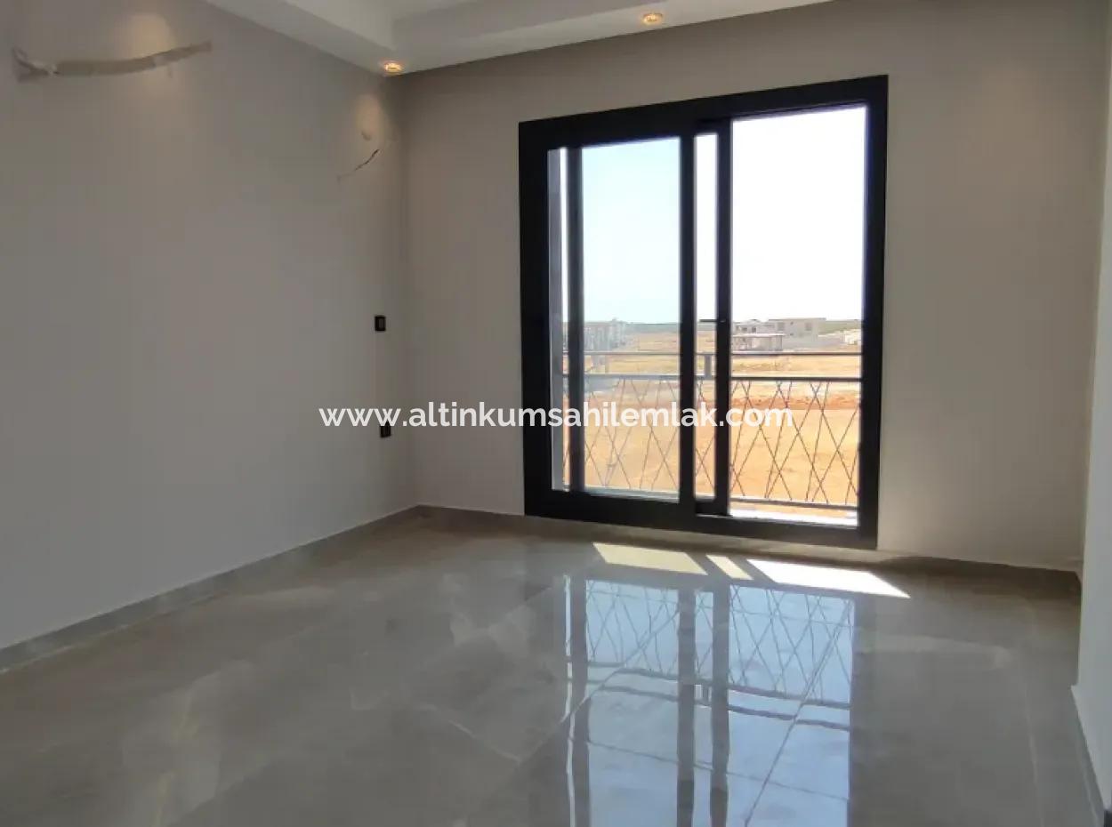 Didim Efeler Mahalesinde Satılık 4+1 Villa