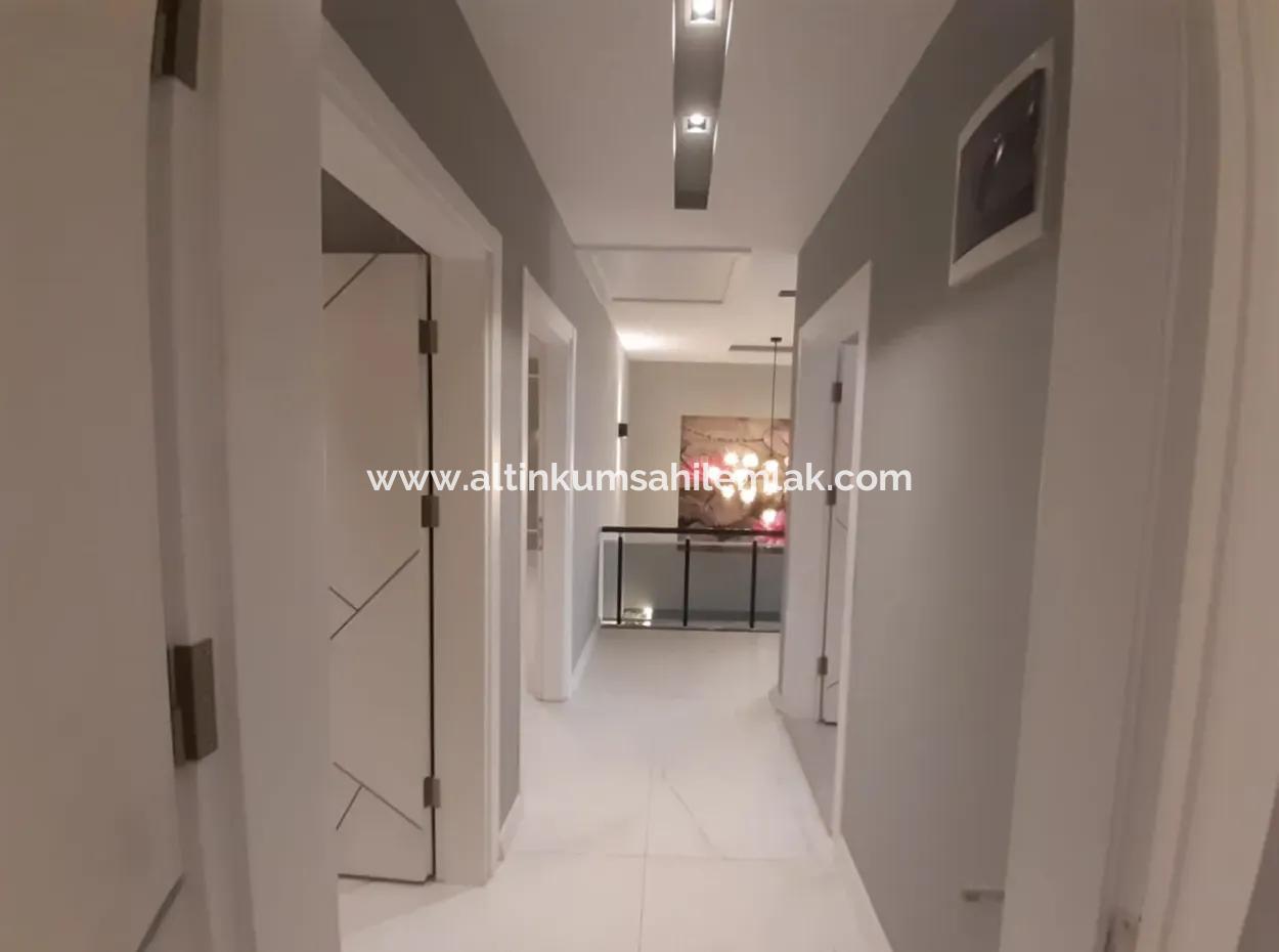 Didim Efeler Mahallesinde Satılık Ultra Lüks 4+1 Havuzlu Villa