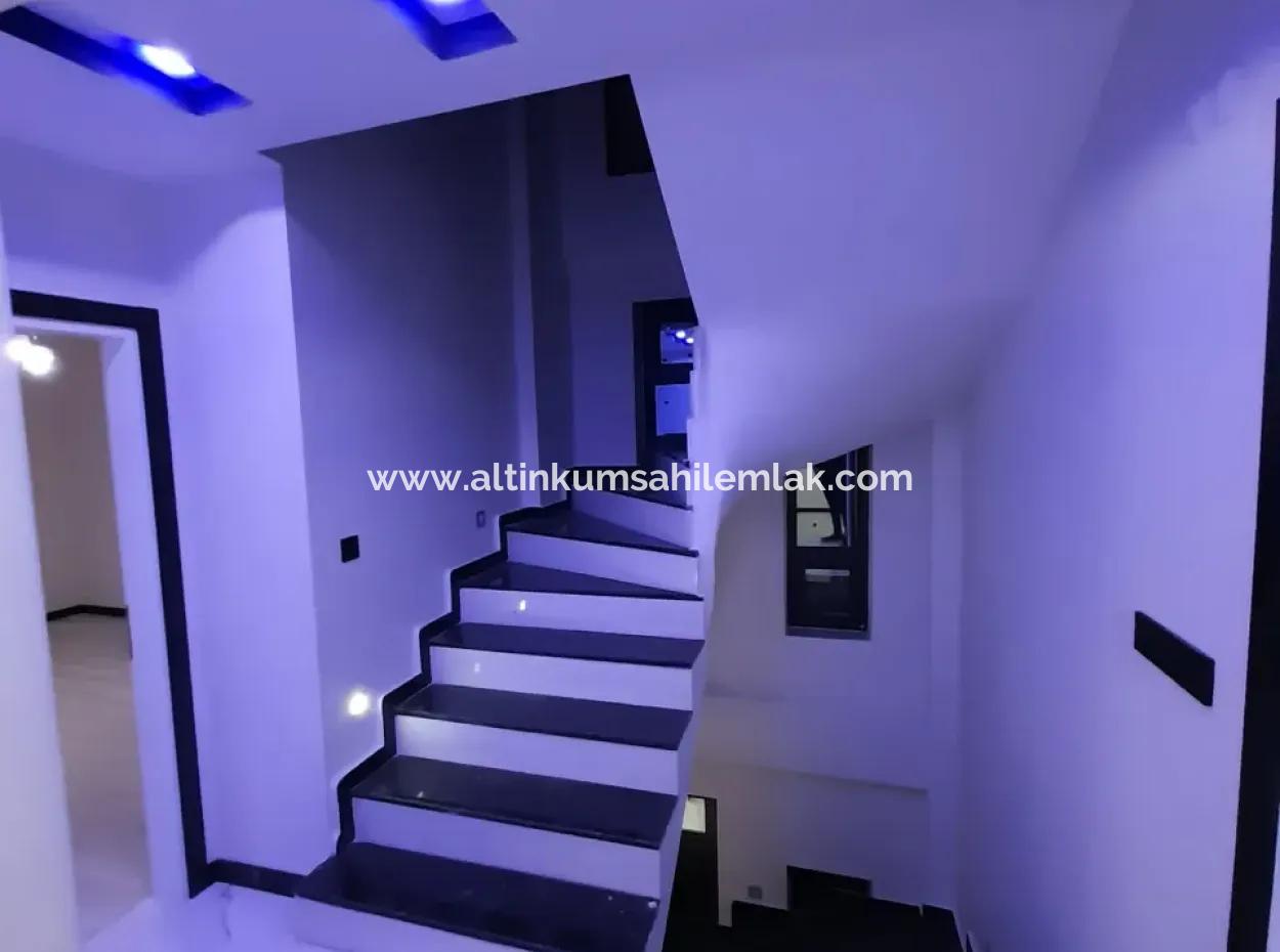 Didim Altınkum  Satılık 5+1 Havuzlu Lüks Villa