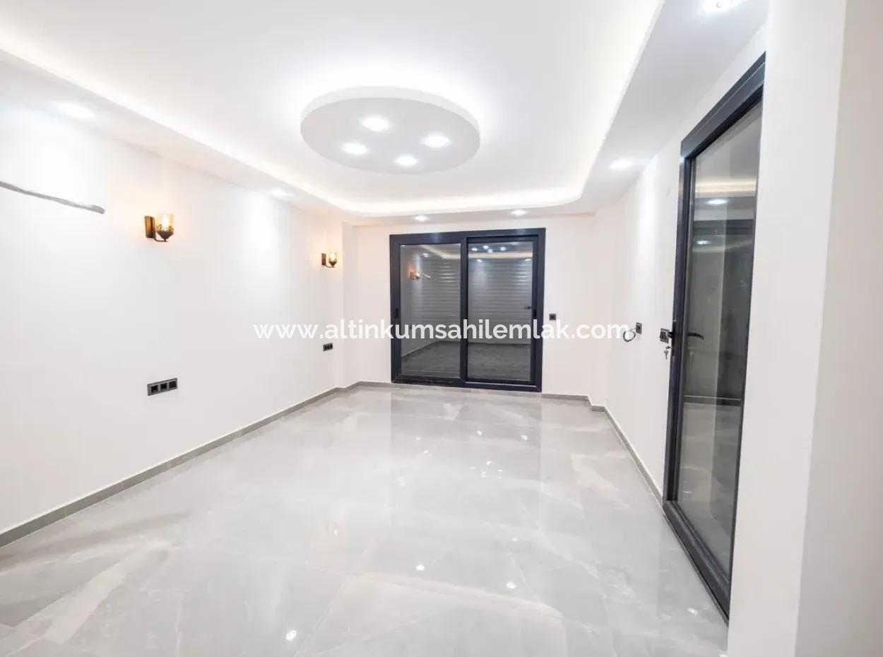 Didim Efeler Mahallesinde Satılık 4+1 Havuzlu Tam Müstakil Villa