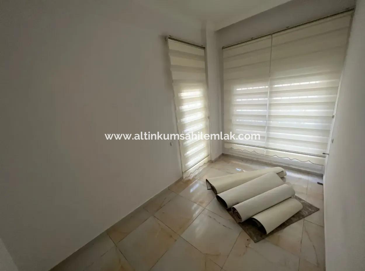 Didim Efelerde Satılık Bahçeli 2+1 Ayrı Mutfak Daire