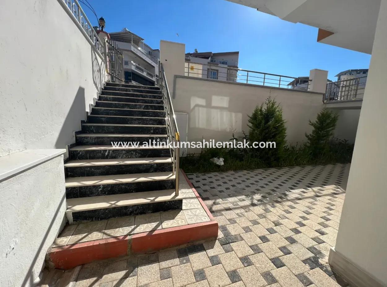 Didim Efelerde Satılık Bahçeli 2+1 Ayrı Mutfak Daire