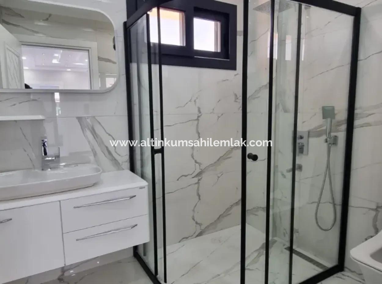 Didim Efeler Mahallesinde Satılık 4+1 Tam Müstakil Lüks Villa