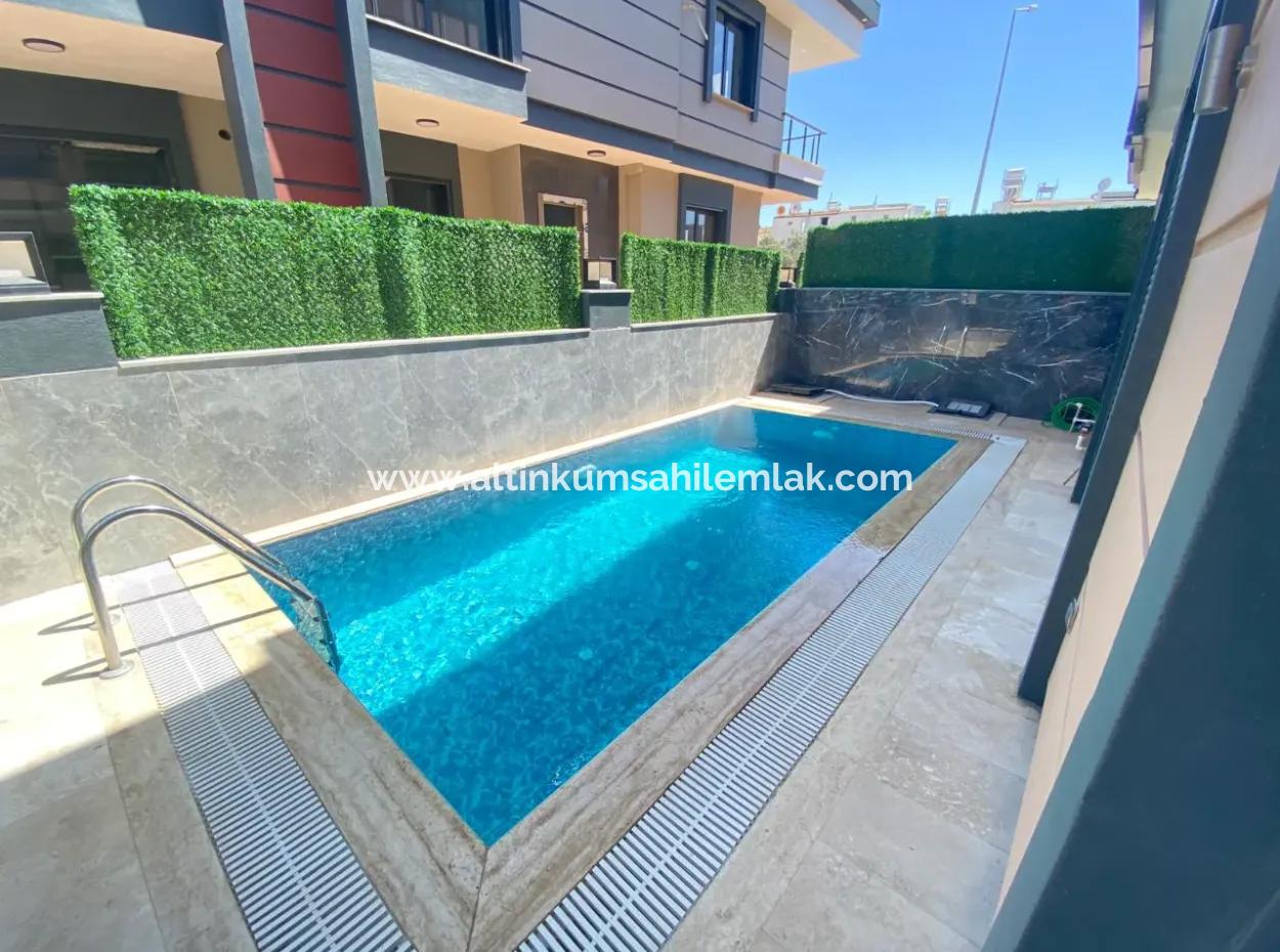 Didim Altınkum Çamlık Mahallesinde Satılık 6+1 Villa