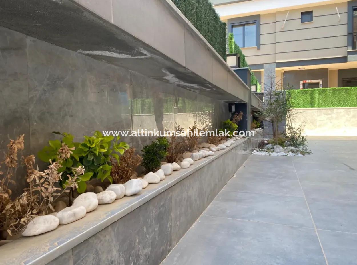 Didim Altınkum Çamlık Mahallesinde Satılık 6+1 Villa