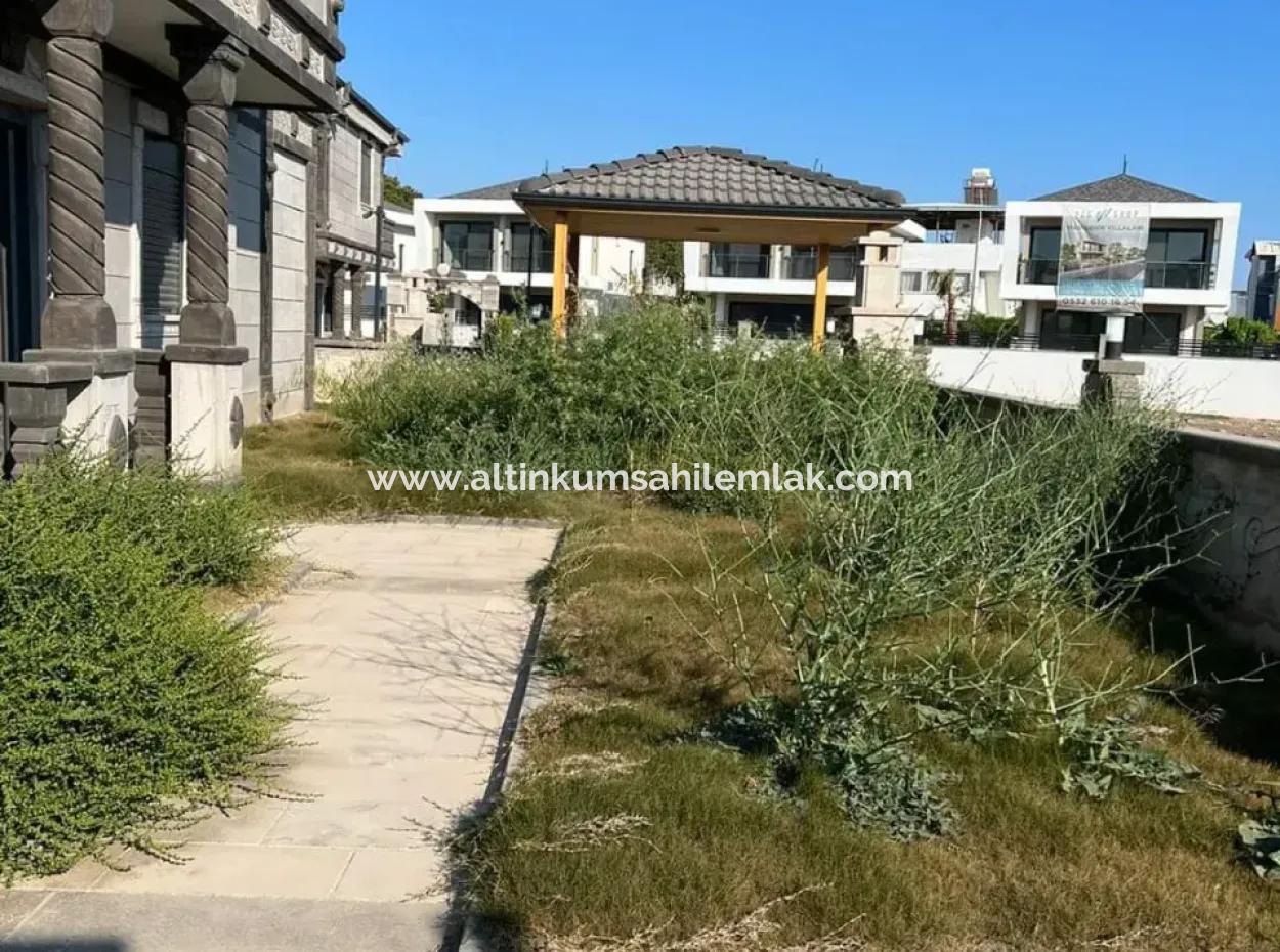 Didim Hisar Mahallesi Sağtur Mevkisinde Satılık Lüks Villa