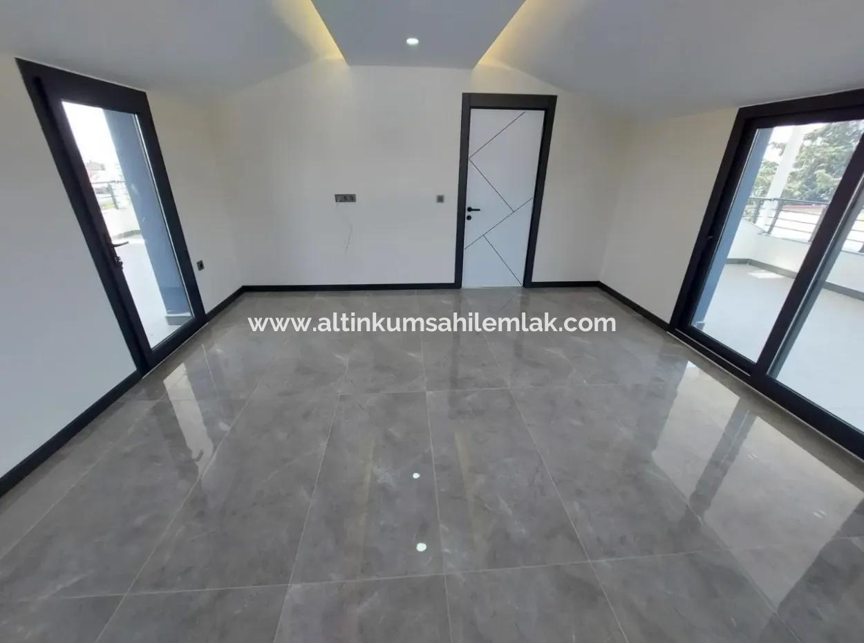 Didim Mavişehir Mahallesinde Satılık Deniz Manzaralı 4+1 Lüks Villa