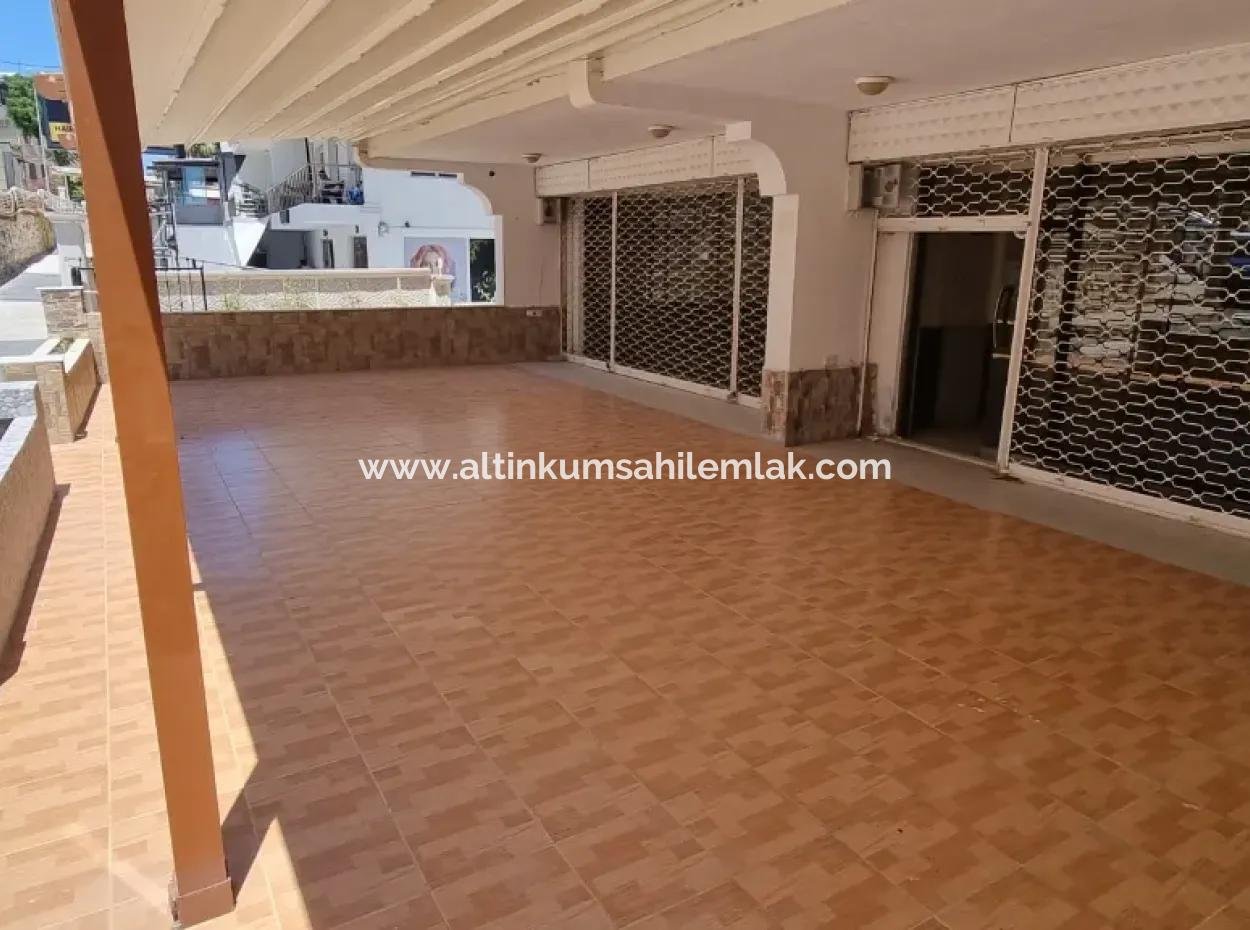 Didim Altınkum Mahallesinde Satılık Denize Sıfır  3 Dükkan Ve Daire