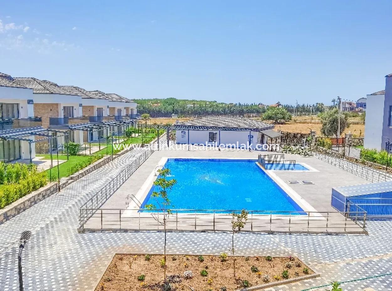 Didim Altınkum'da Denize Yürüme Mesafesinde Satılık Lüks Villa