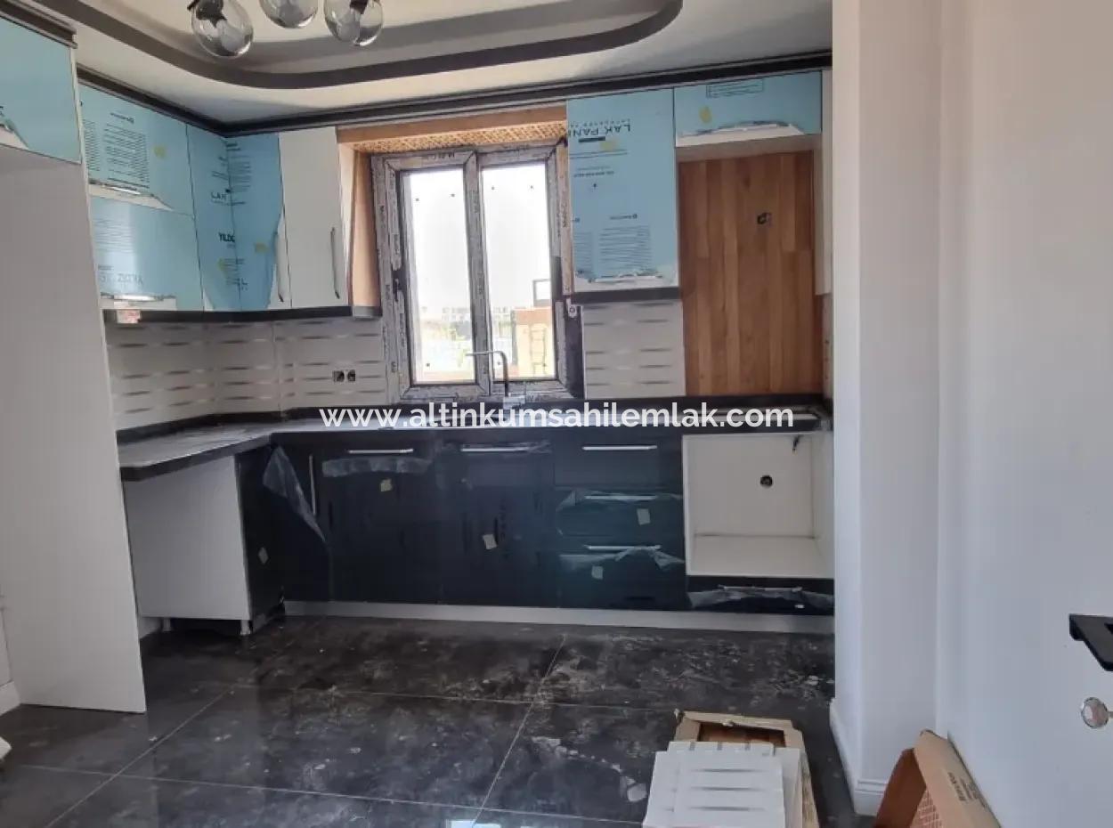 Didim Efeler Mahallesinde Satılık 4+1 Ayrı Mutfak Havuzlu Villa