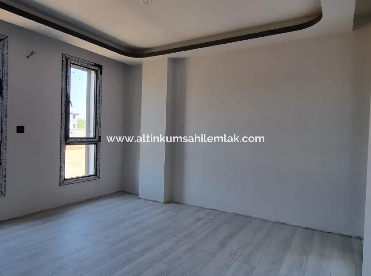 Didim Efeler Mahallesinde Satılık 4+1 Ayrı Mutfak Havuzlu Villa