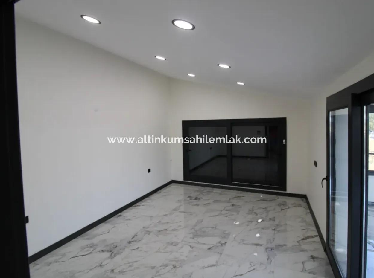 Didim Efeler Mahallesinde Satılık Lüks Ve Modern 4+1 Havuzlu Villa