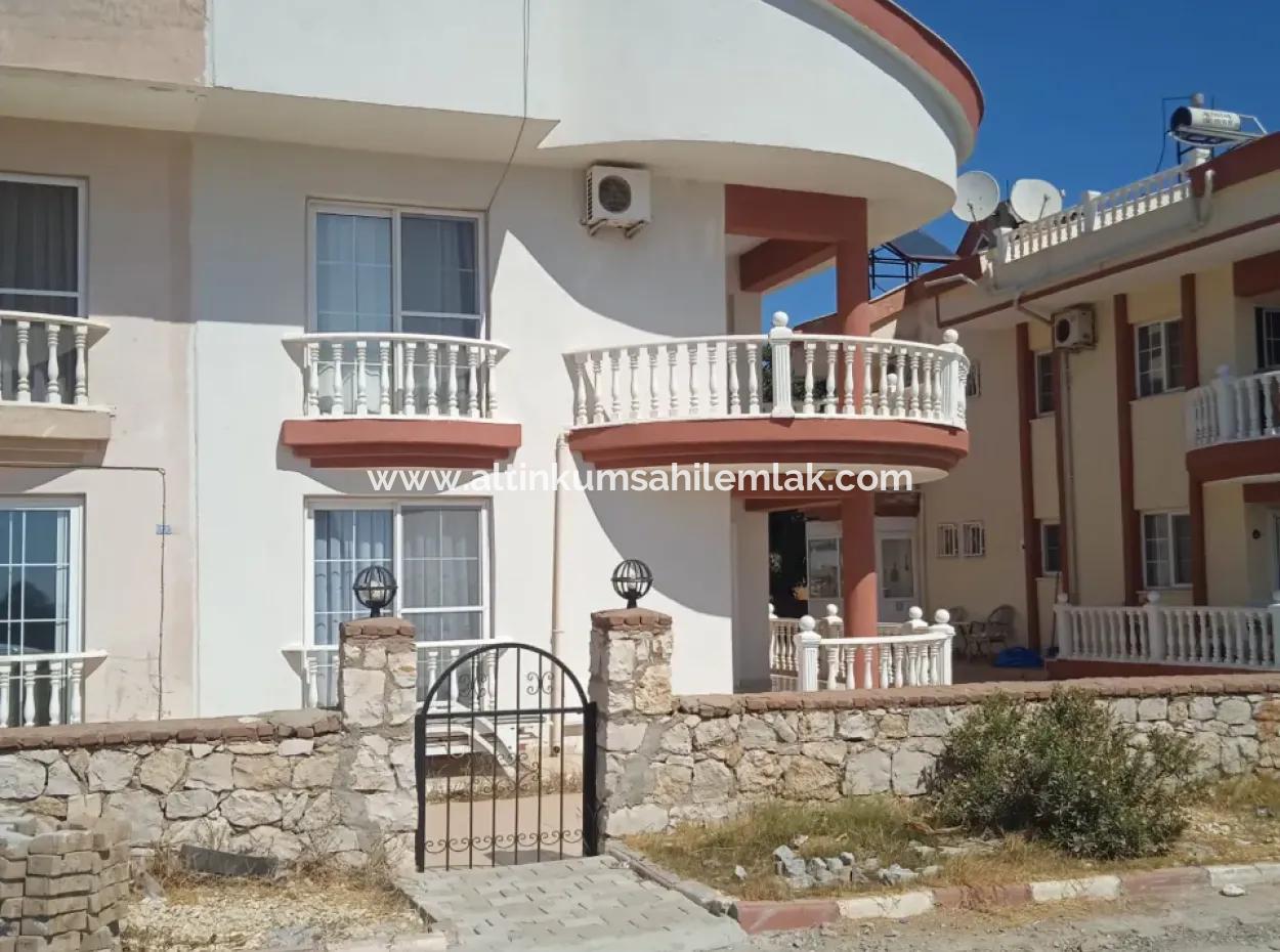 Didim Efeler Mahallesinde Satılık 5+1 Havuzlu Sitede Villa