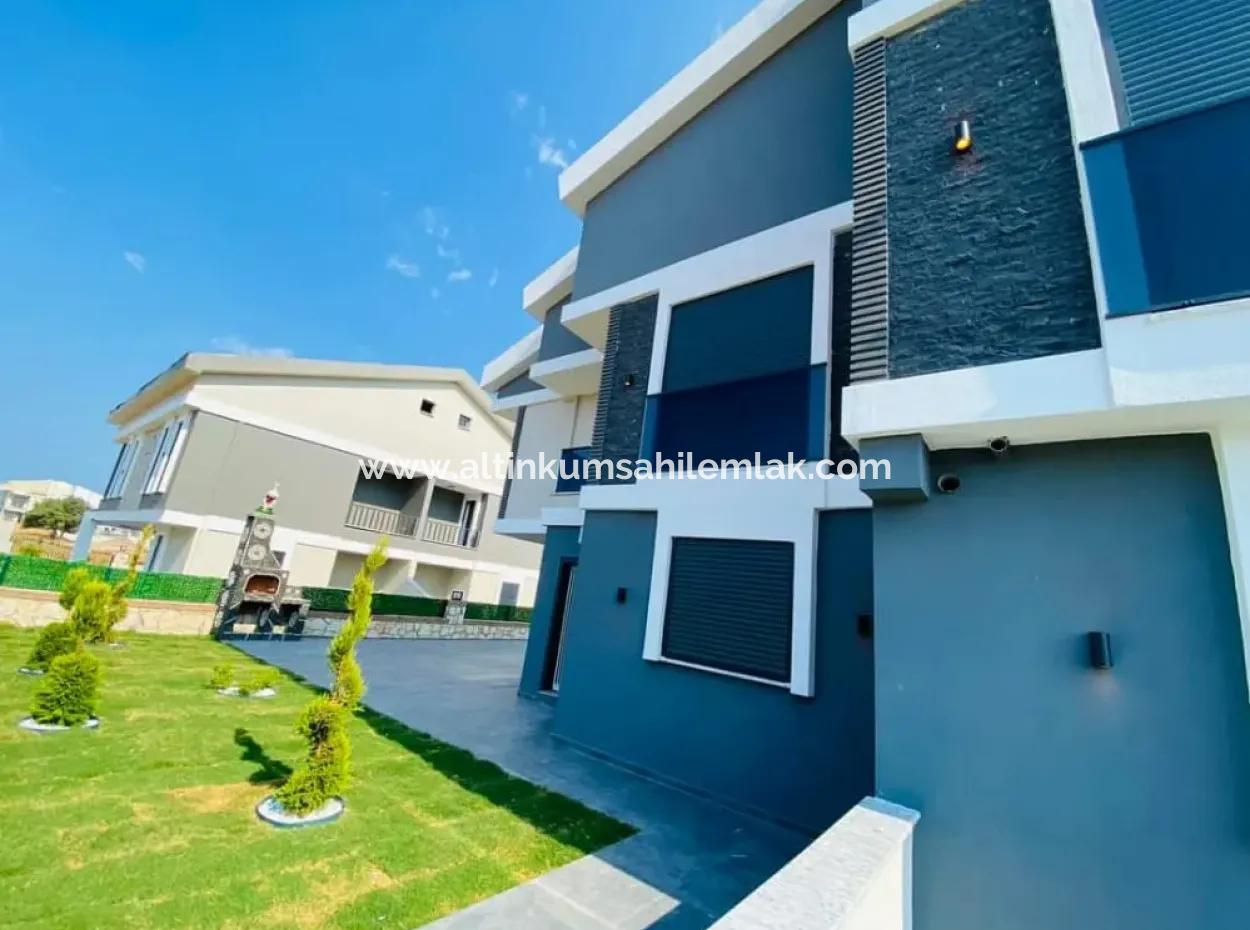 Didim Efeler Mahallesinde Satılık 3+1 Havuzlu Villa
