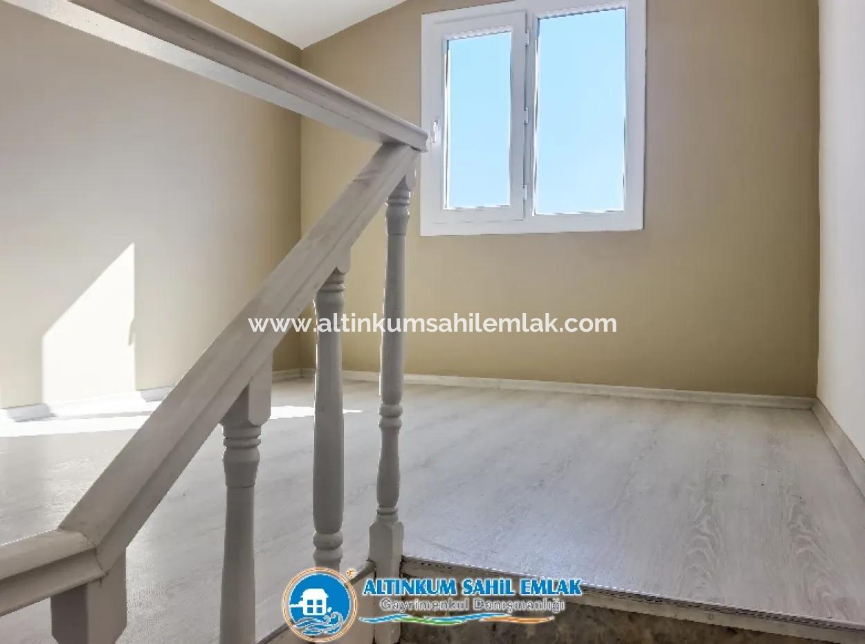 Didim, Altınkum Plajına 500 Metre Mesafede, Satılık Geniş Dubleks Daire