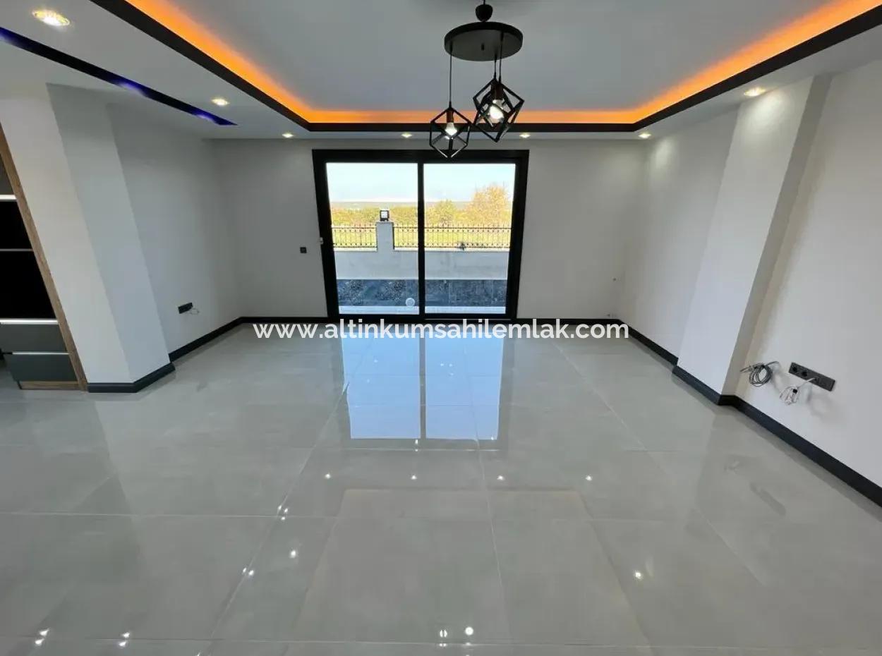 Didim Altınkum  Mahallesinde Satılık 5+1 Lüks Villa