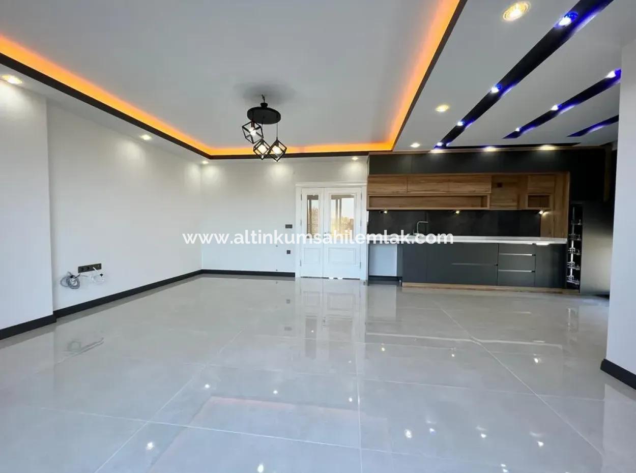 Didim Altınkum  Mahallesinde Satılık 5+1 Lüks Villa