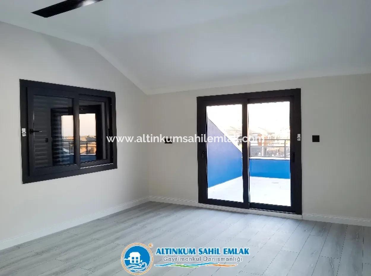 Didim, Altınkum'da Satılık, Köşe Başı Ve Müstakil Villa