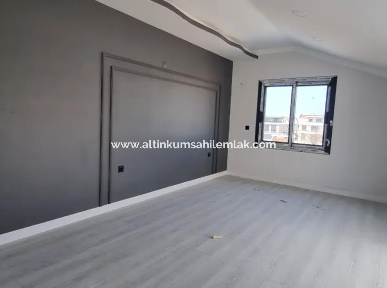 Didim Efeler Mahallesinde Satılık 4+1 Ayrı Mutfak Havuzlu Villa