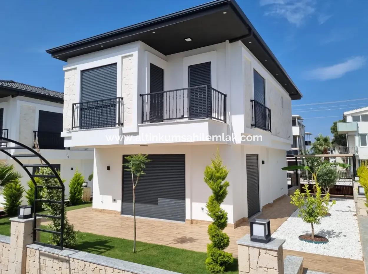 Didim Altınkum Emlaktan Satılık 3+1 Havuzlu Villa