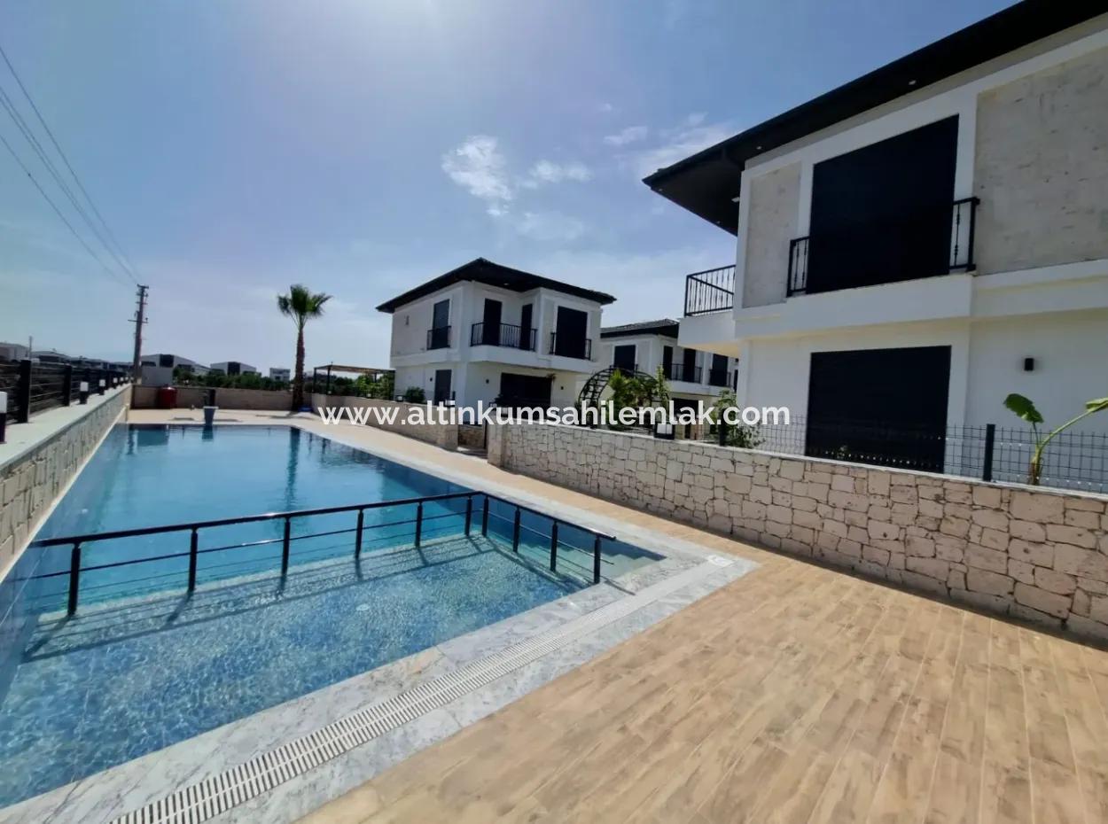 Didim Altınkum Emlaktan Satılık 3+1 Havuzlu Villa