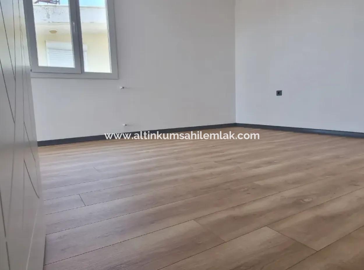 Didim Efeler Mahallesinde Mini Carrefoursa Mevki Satılık 4+1 Havuzlu Villa