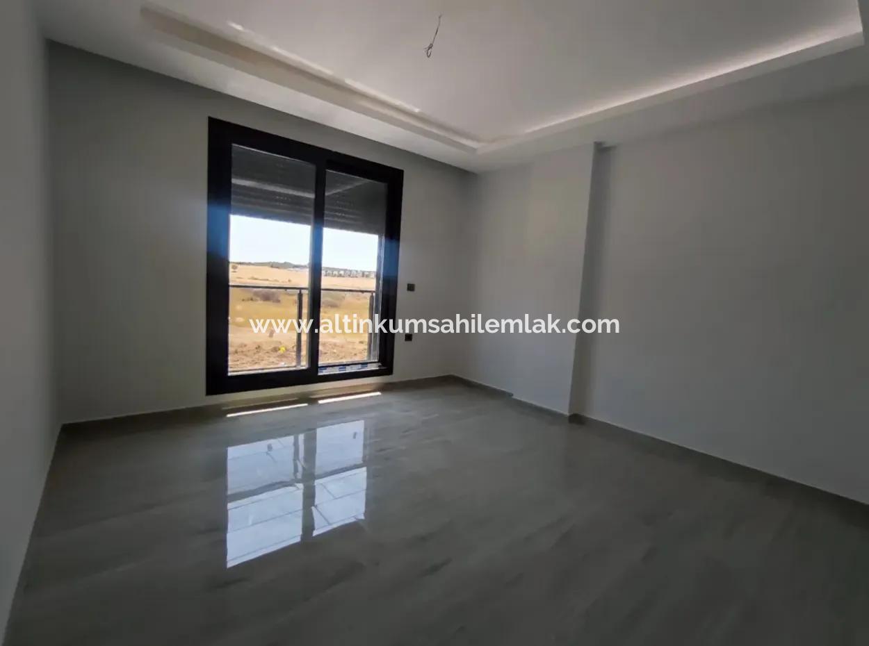 Hisar Mahallesinde Satılık 3+1 Deniz Manzaralı Kelepir Villa