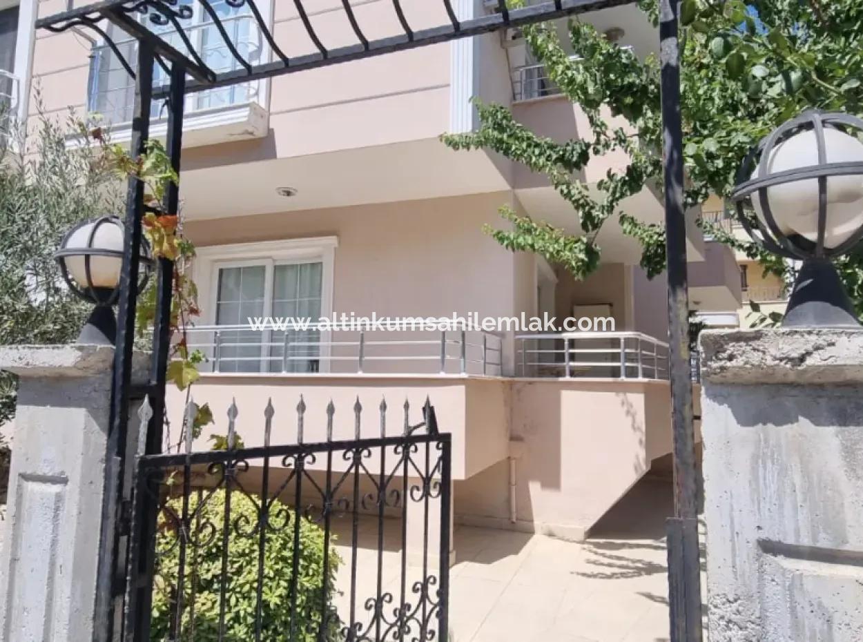 Altınkumda Satılık 2+1 Yüksek Giriş Denize 500 Metre Daire