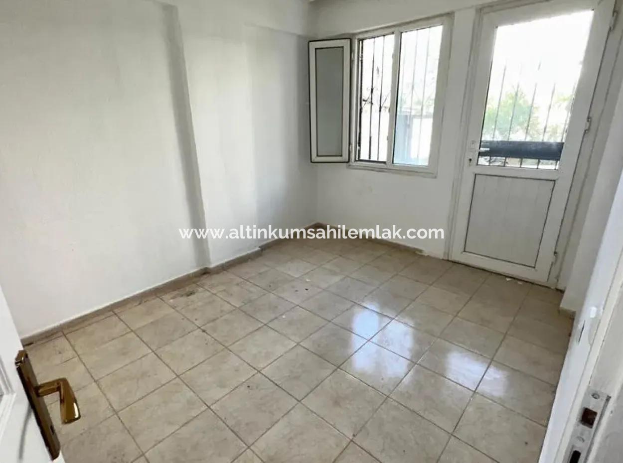 Didim Cumhuriyet Mahallesinde Satılık 2+1 Ayrı Mutfak Daire