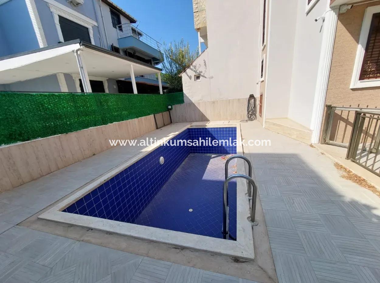 Didim Hisar Mahallesinde Acil Satılık Villa Denize 600 Metre