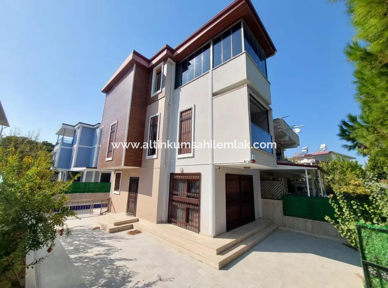 Didim Hisar Mahallesinde Acil Satılık Villa Denize 600 Metre