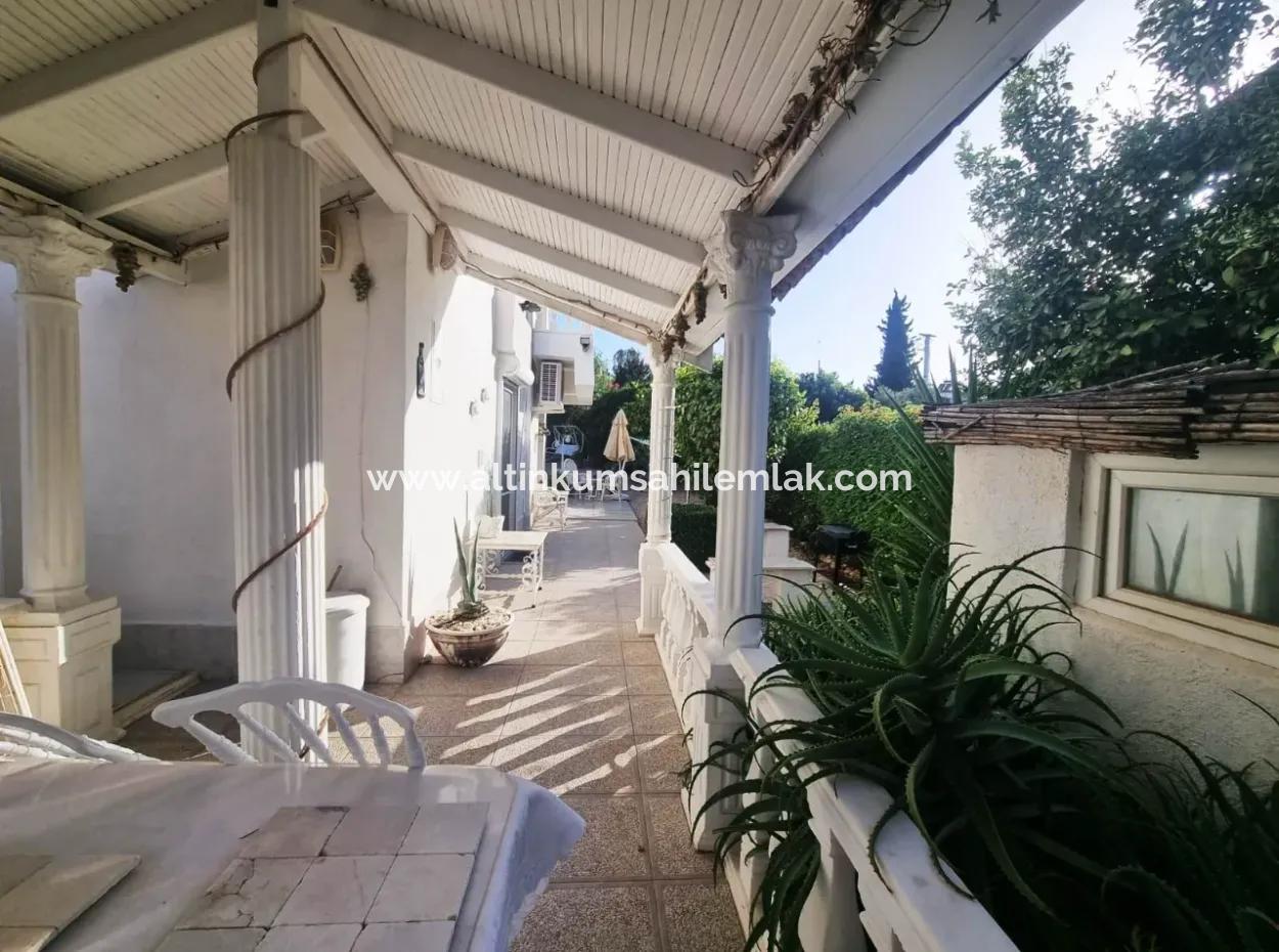 Didim Altınkum Yeşilkentte Satılık Tam Müstakil Geniş Bahçeli 5+1 Villa