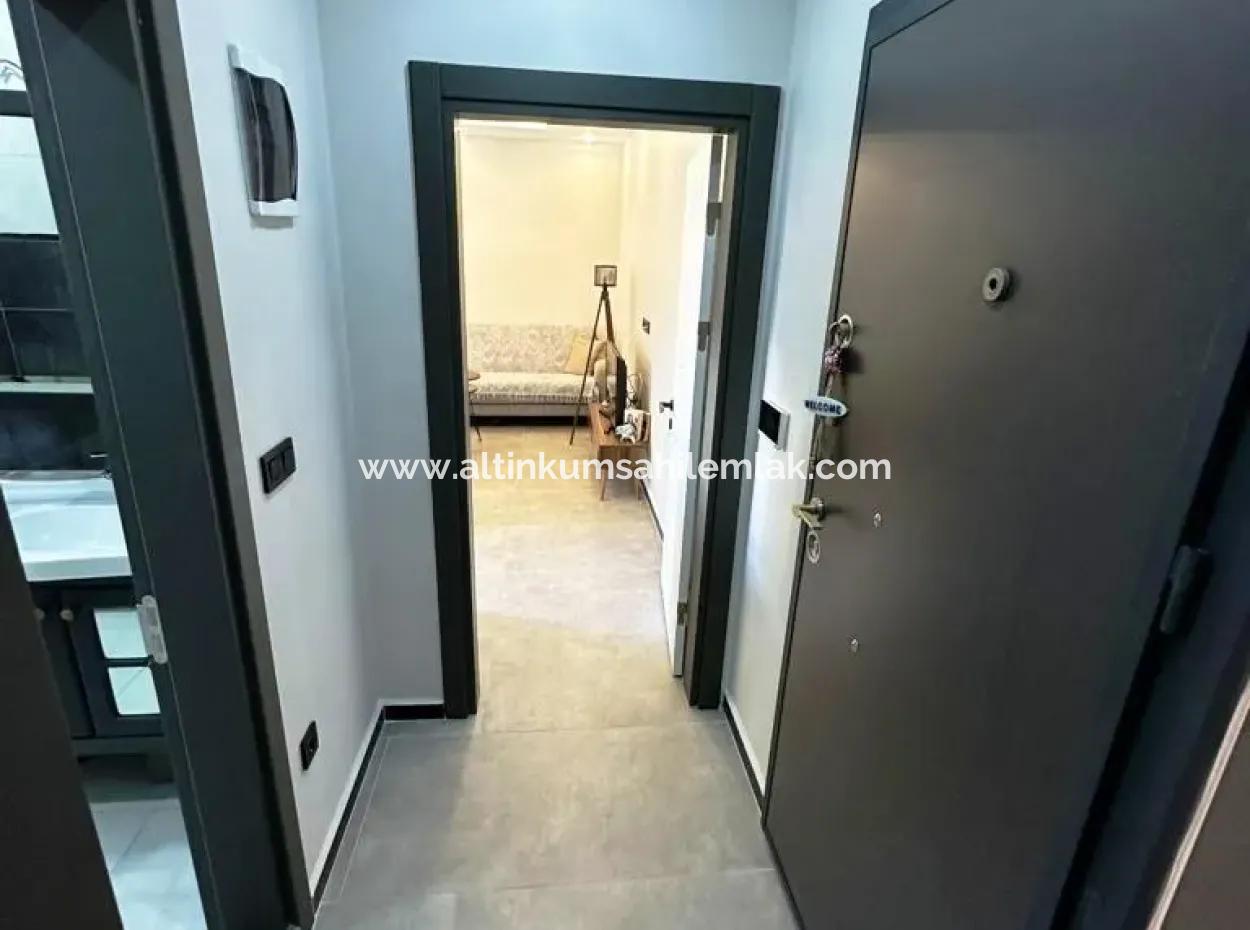 Altınkum Çamlık Mahallesinde Satılık 1+1 Eşyalı Daire Denize 50 Metre