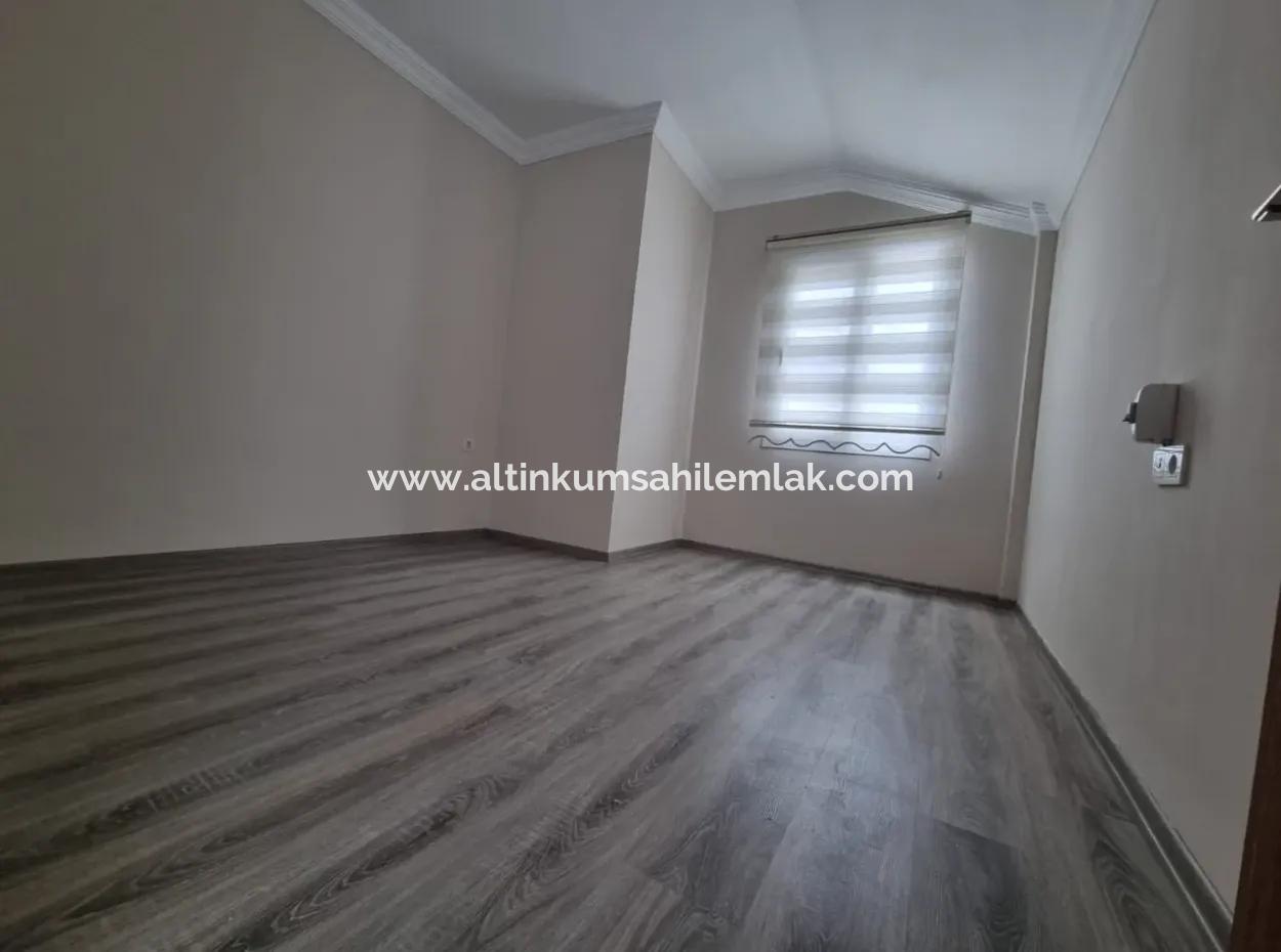 Didim Efeler Mahallesi Mini Carrefoursa Yanı Satılık 3+1 Bahçeli Villa