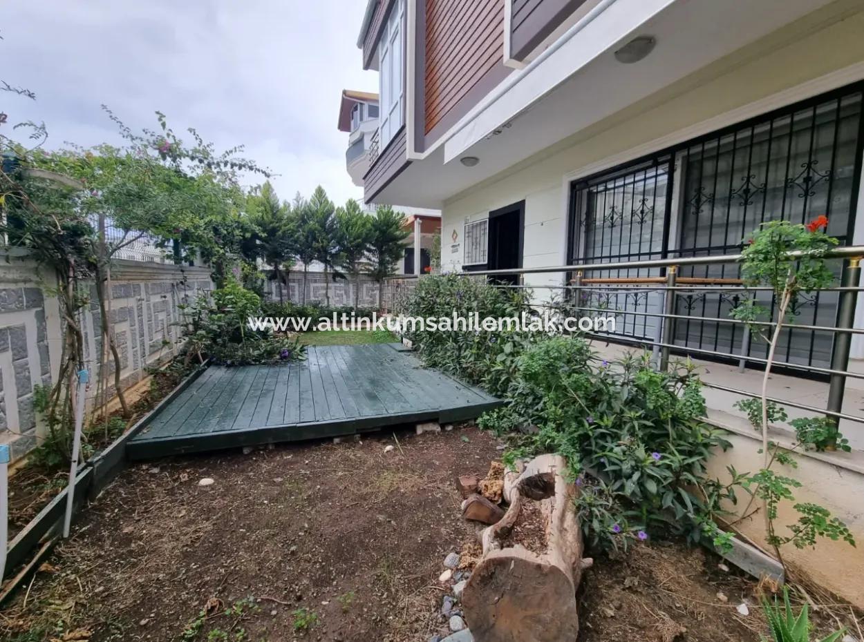 Didim Efeler Mahallesi Mini Carrefoursa Yanı Satılık 3+1 Bahçeli Villa