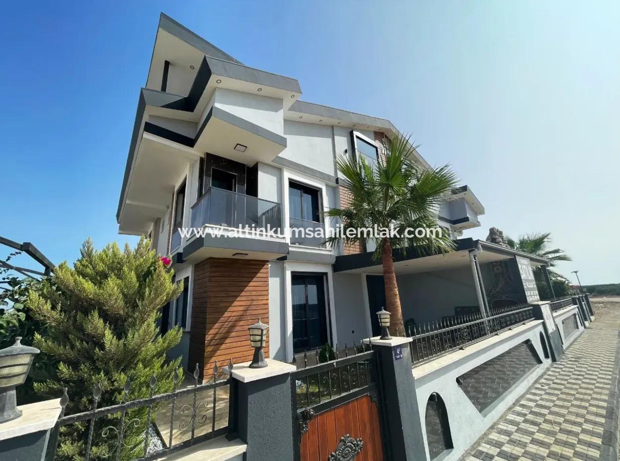 Didim Altınkum Efeler Mahallesi Satılık 3+1 Bahçeli Eşyalı Villa