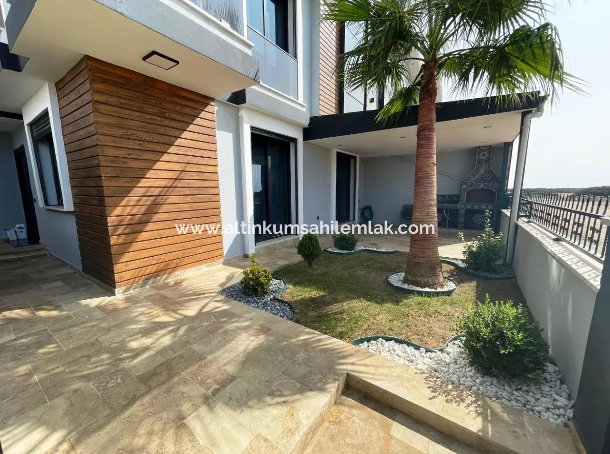 Didim Altınkum Efeler Mahallesi Satılık 3+1 Bahçeli Eşyalı Villa