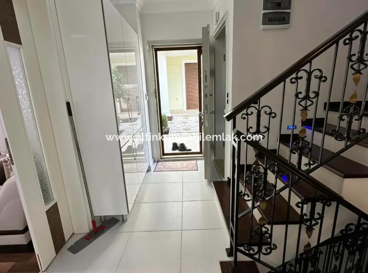 Didim Altınkumda Satılık Müstakil Ev, 6+1 Villa