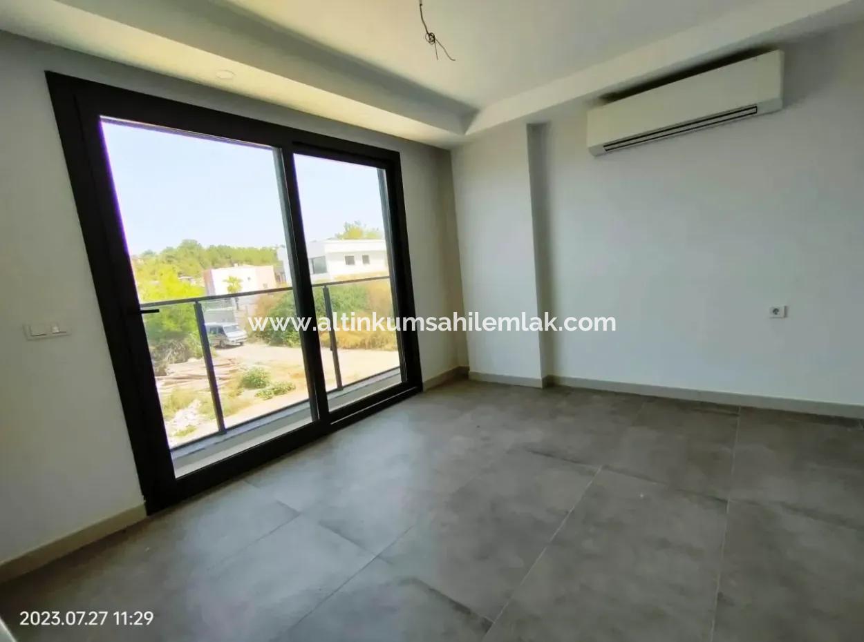 Kuşadası Soğucakta Satılık Deniz Manzaralı Müstakil Villa