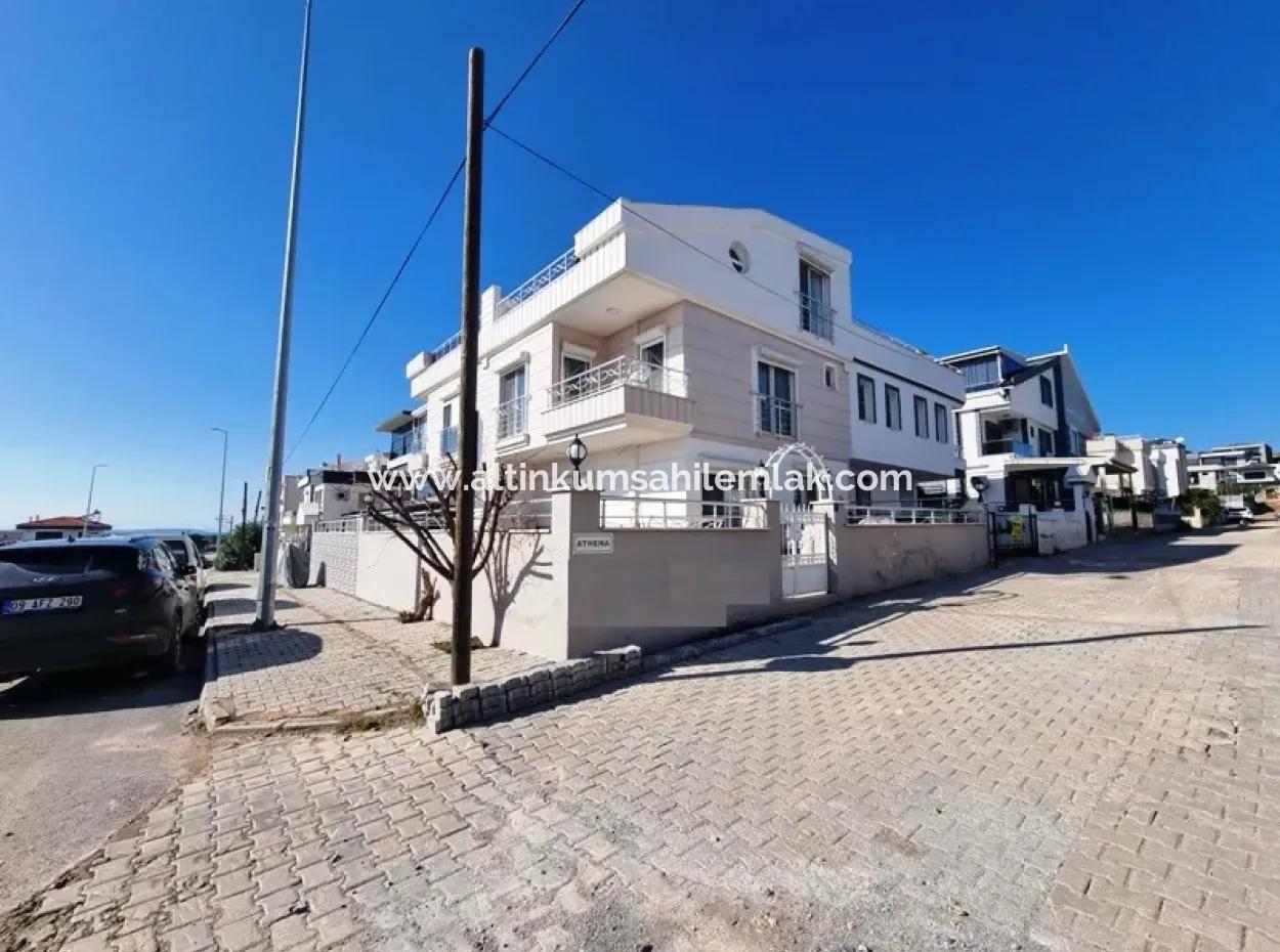 Didim Efeler Mahallesinde Satılık Deniz Manzaralı Villa