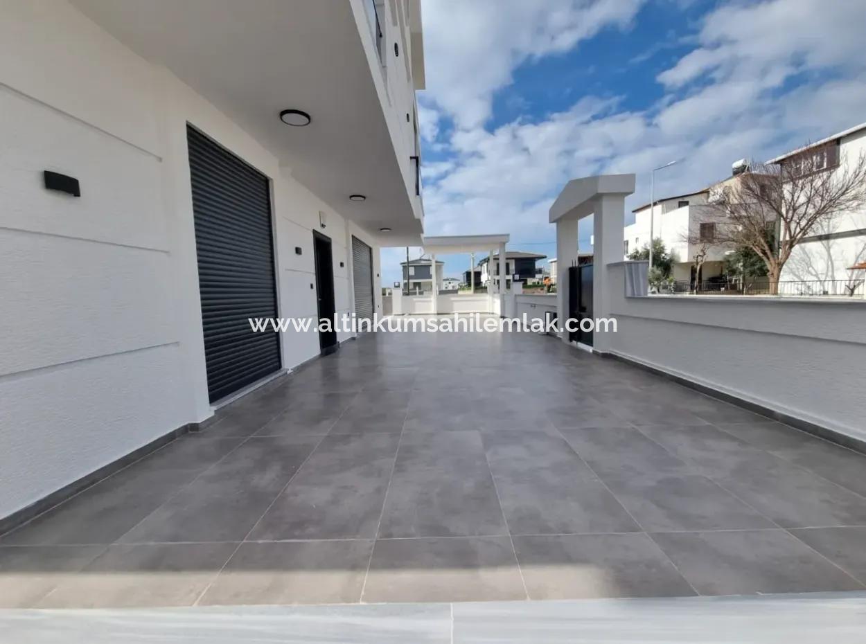 Didim Efeler Mahallesinde Satılık 4+1 Ayrı Mutfaklı Havuzlu Villa