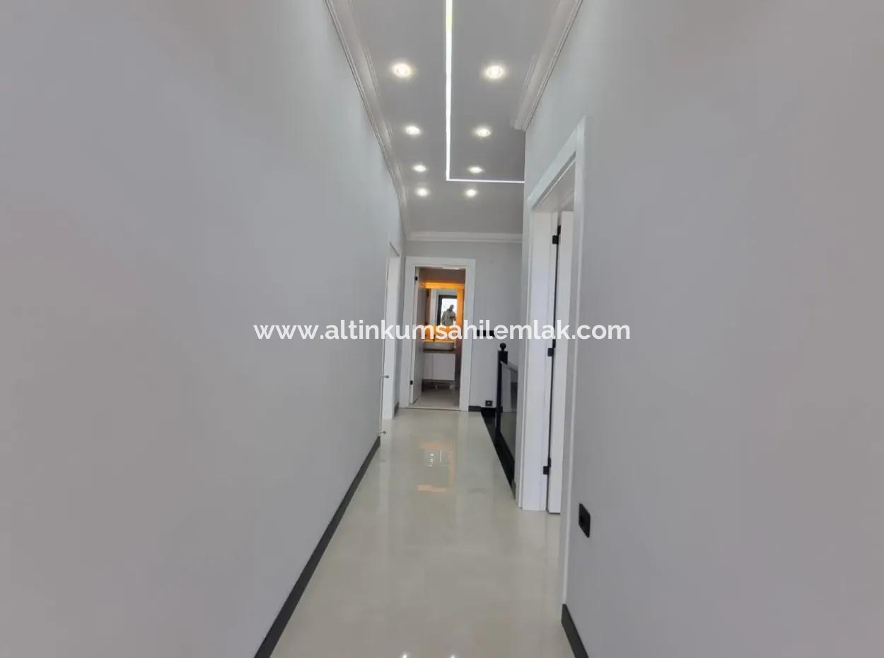 Didim Efeler Mahallesinde Satılık 4+1 Ayrı Mutfaklı Havuzlu Villa