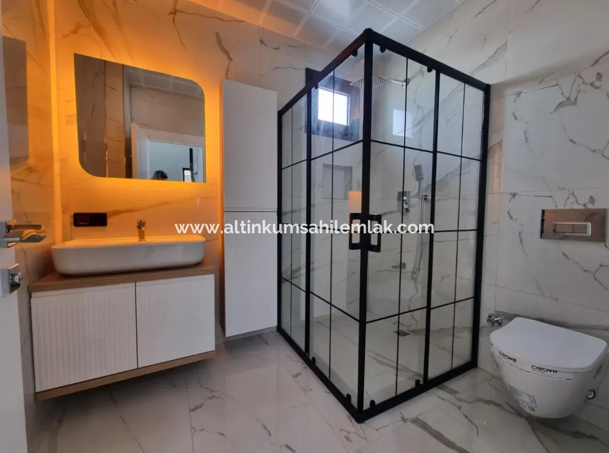 Didim Efeler Mahallesinde Satılık 4+1 Ayrı Mutfaklı Havuzlu Villa