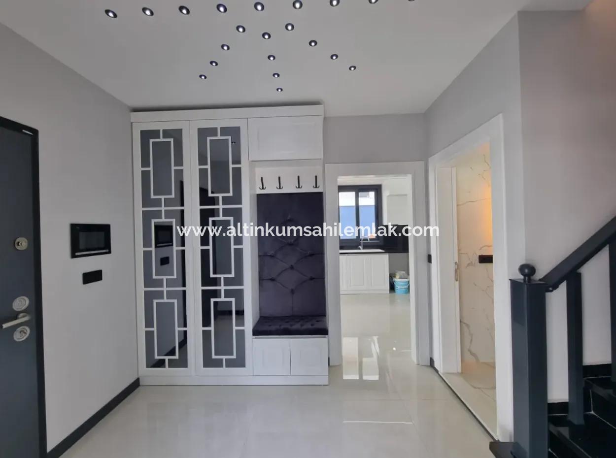 Didim Efeler Mahallesinde Satılık 4+1 Ayrı Mutfaklı Havuzlu Villa