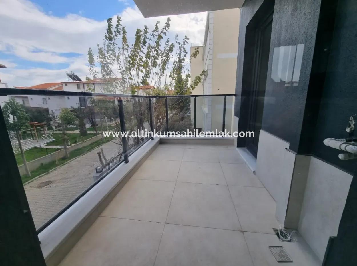 Altınkum Çamlık Mahallesinde Satılık 2+1 Ön Cephe Daire