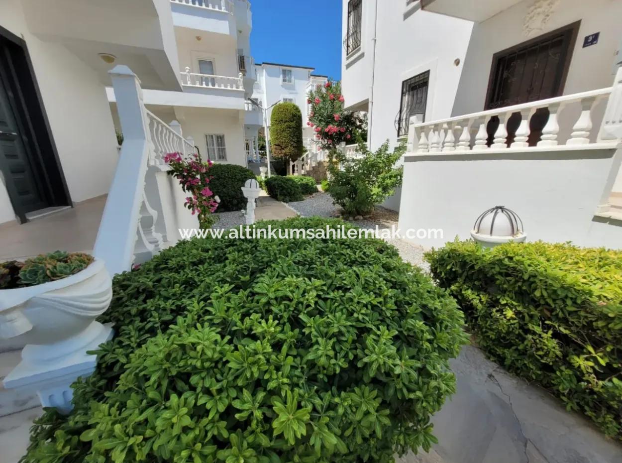 Didim Efeler Mahallesinde Satılık 4+1 Havuzlu Villa